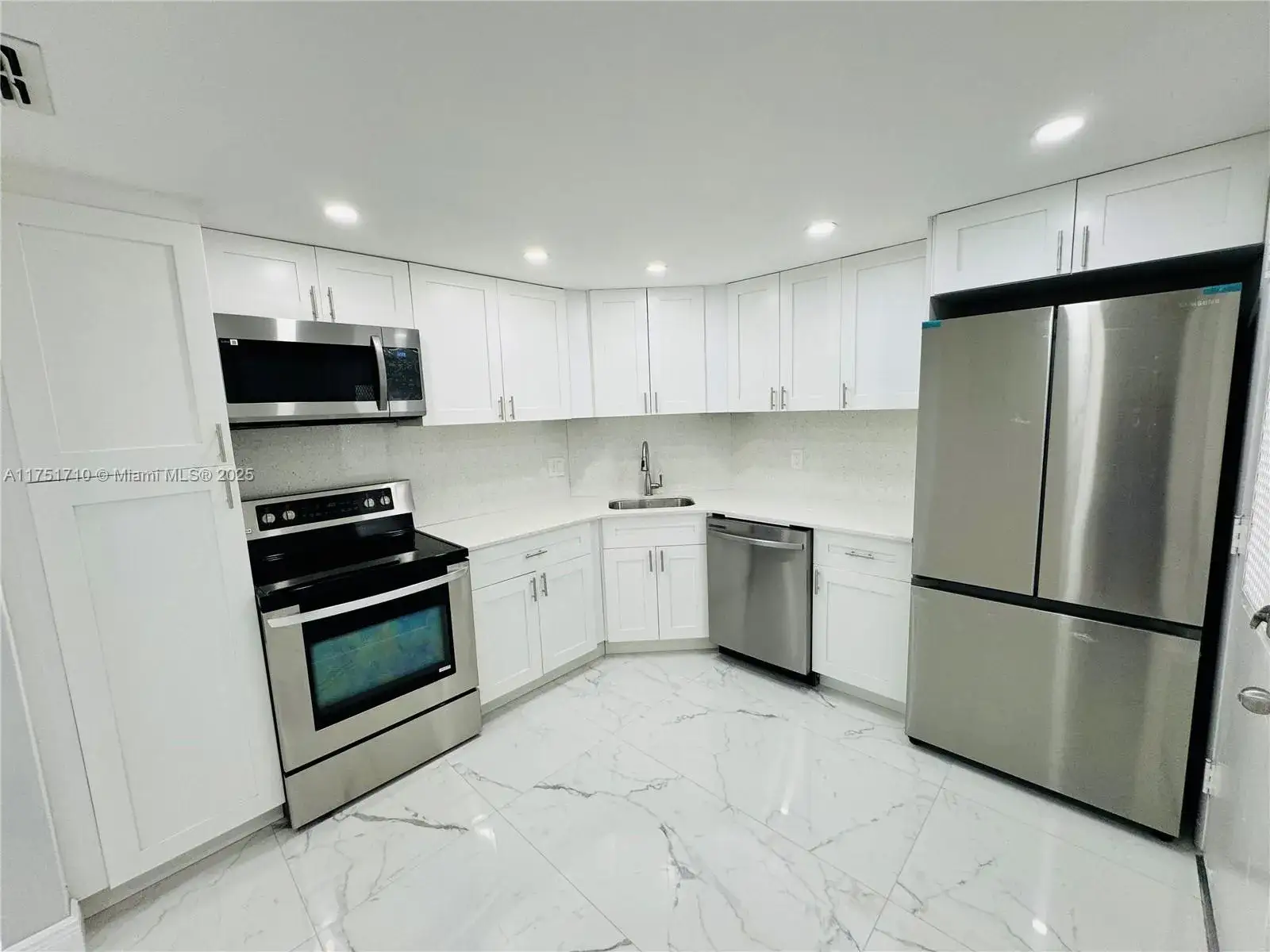 2 bedroom 2 bath Residential for sale at 3280 Spanish Moss Ter # 410, Lauderhill FL 33319