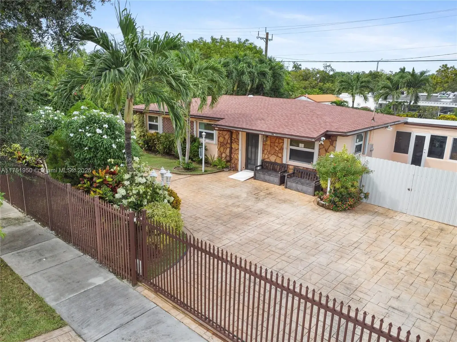 3 bedroom 2 bath Residential for sale at 10231 SW 213th St, Cutler Bay FL 33189