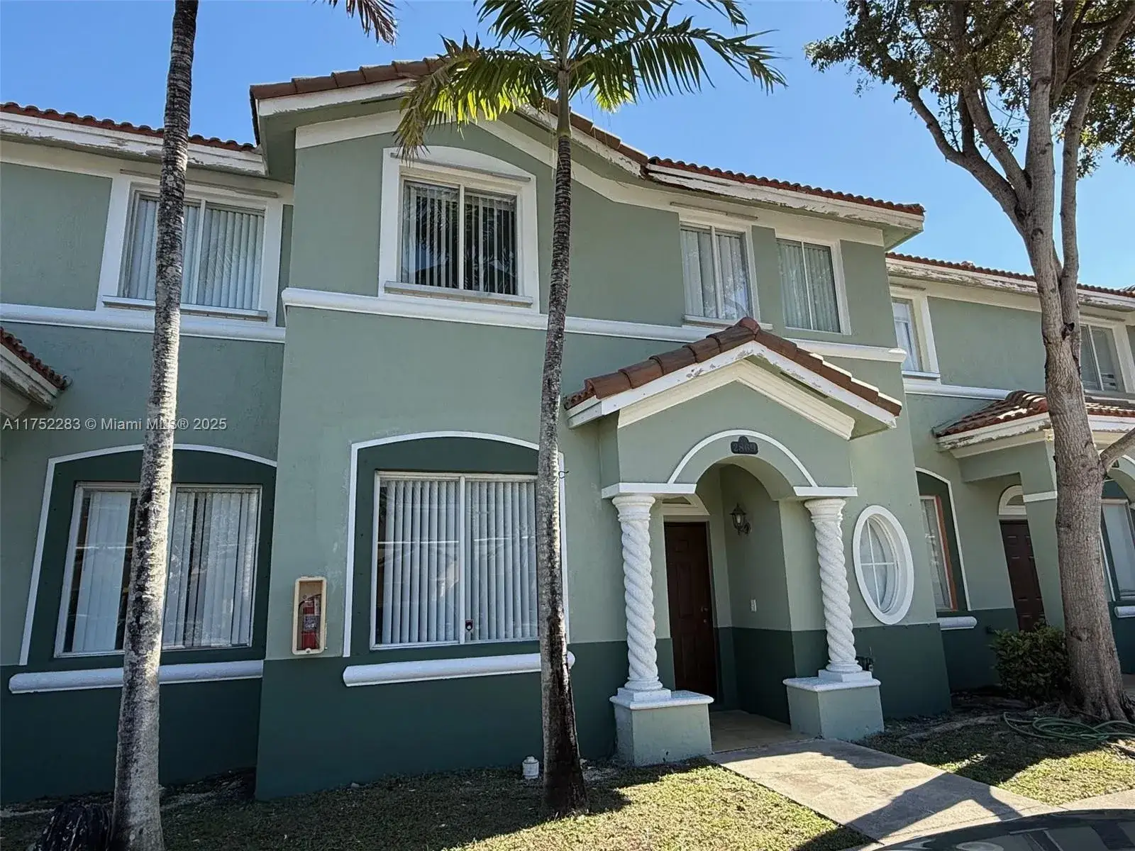 3 bedroom 3 bath Residential for sale at 2869 SE 15th Rd # 70, Homestead FL 33035
