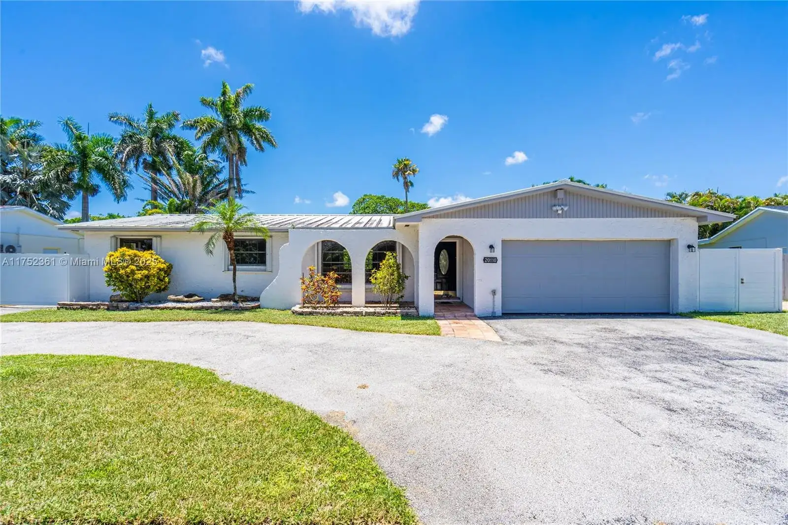 4 bedroom 2 bath Residential for sale at 20110 SW 84th Pl, Cutler Bay FL 33189