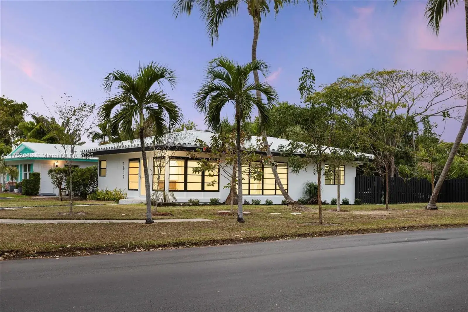 2 bedroom 2 bath Residential for sale at 1817 NE 2nd St, Pompano Beach FL 33060