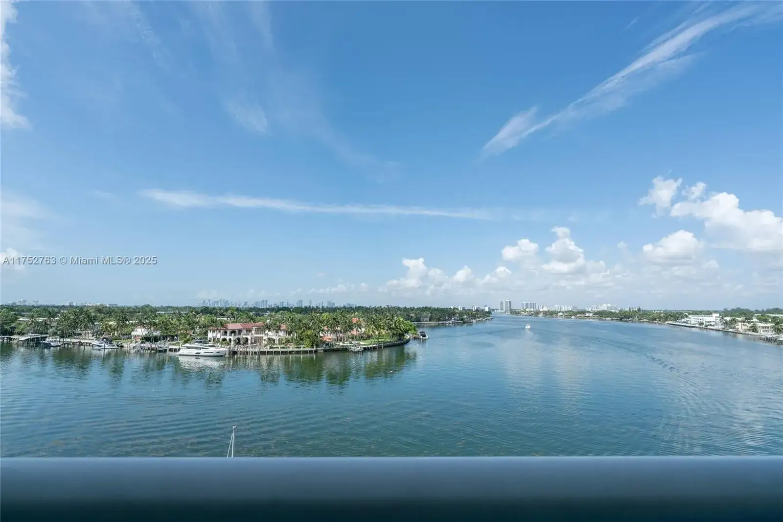1 bath Residential Lease for rent at 6770 Indian Creek Dr # 7J, Miami Beach FL 33141
