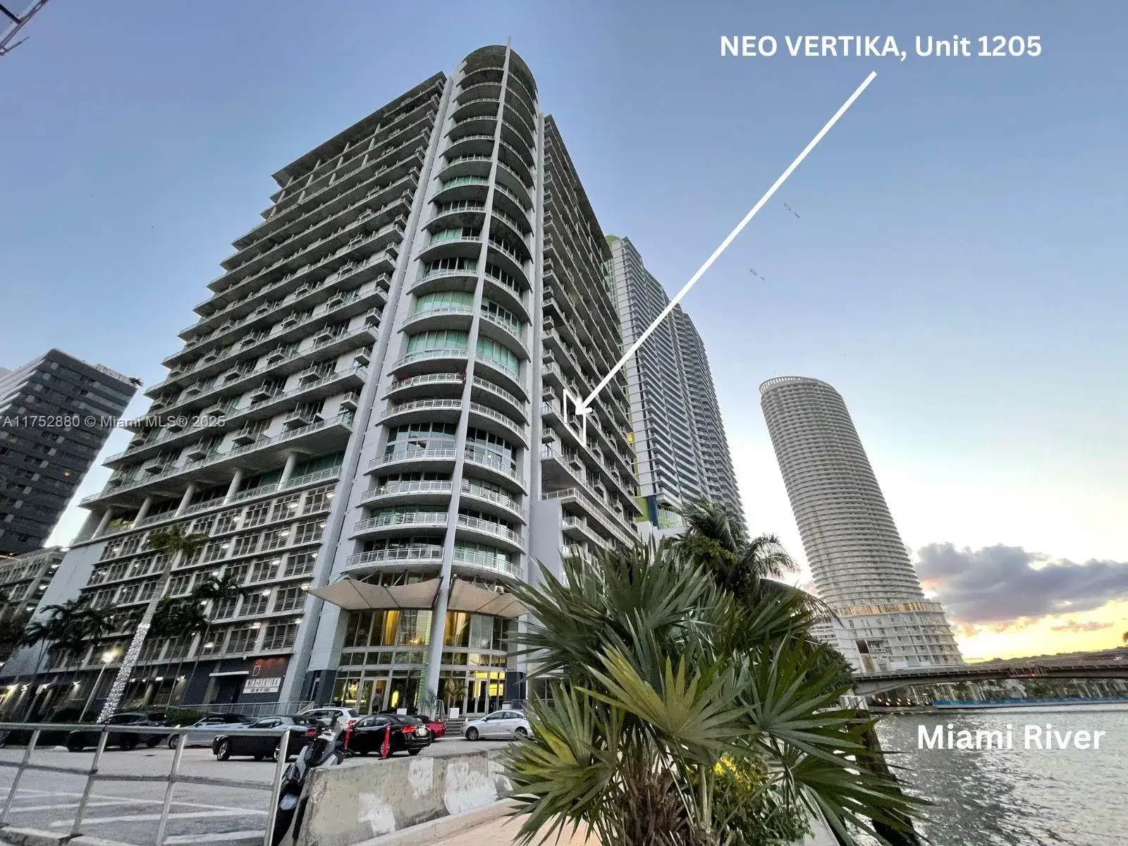 1 bedroom 1 bath Residential for sale at 690 SW 1st Ct # 1205, Miami FL 33130
