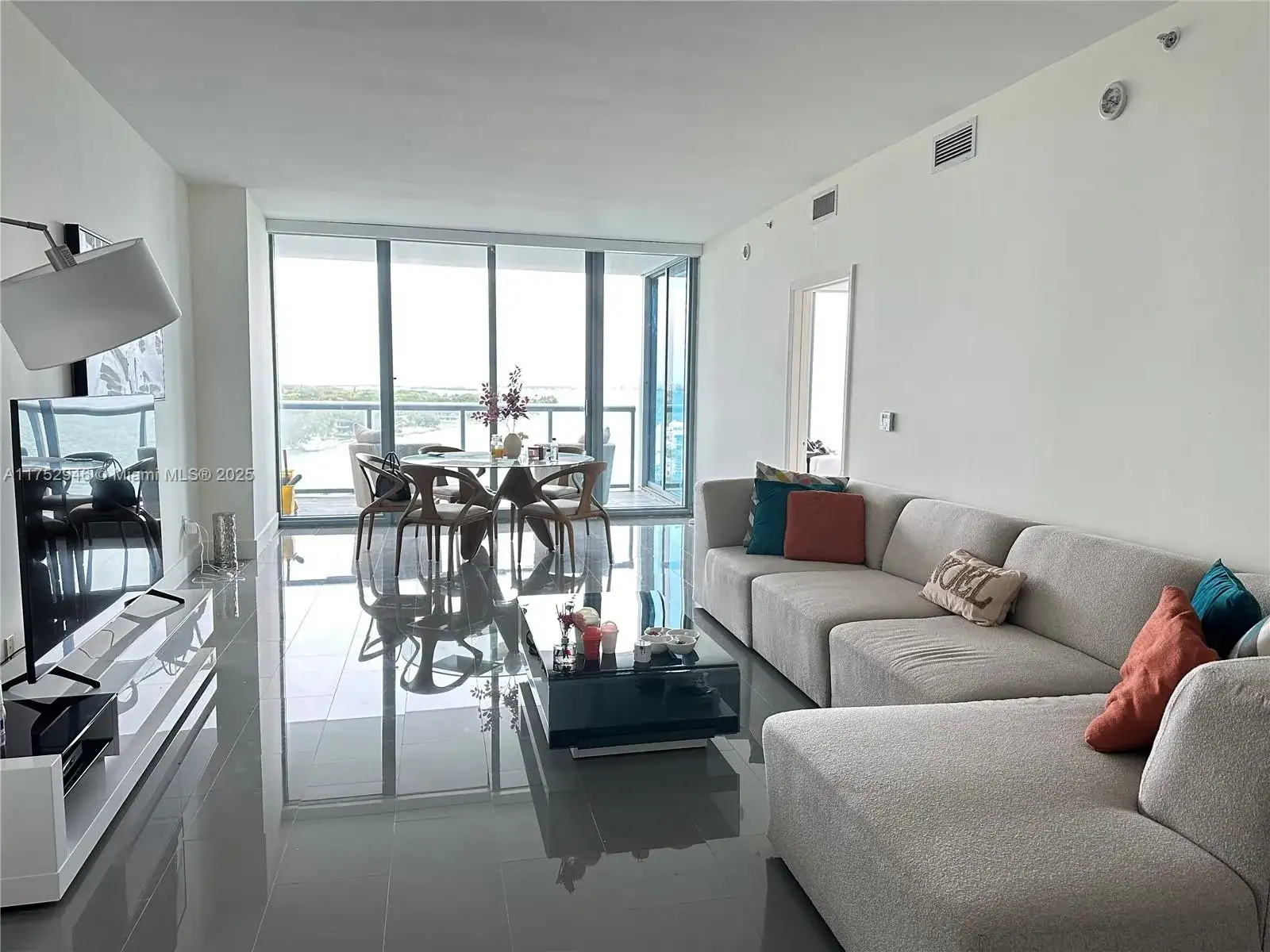 2 bedroom 2 bath Residential for sale at 601 NE 36th St # 1009, Miami FL 33137