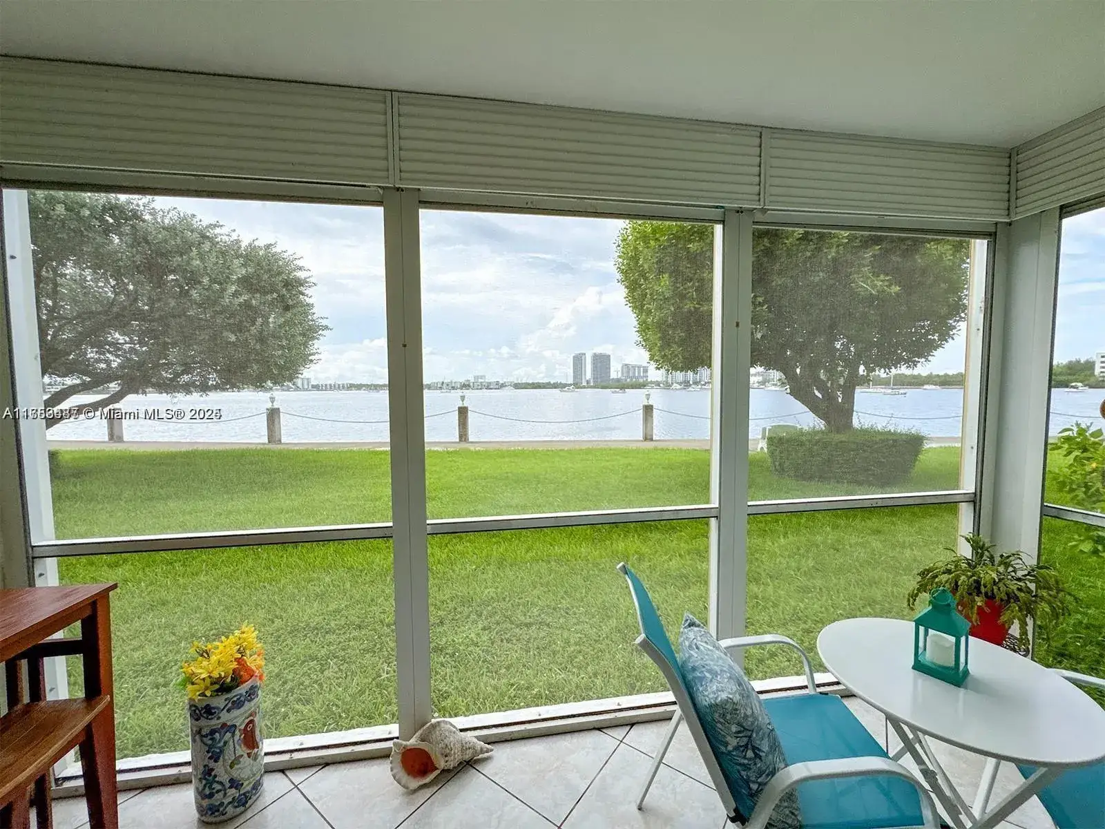 1 bedroom 1 bath Residential for sale at 3000 Marcos Dr # P112, Aventura FL 33160