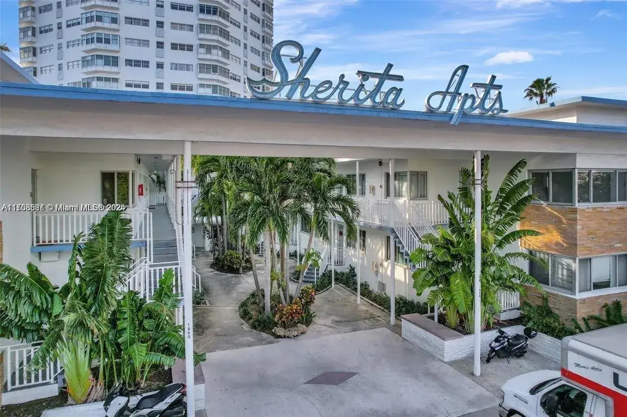 1 bedroom 1 bath Residential for sale at 1840 James Ave # 4, Miami Beach FL 33139