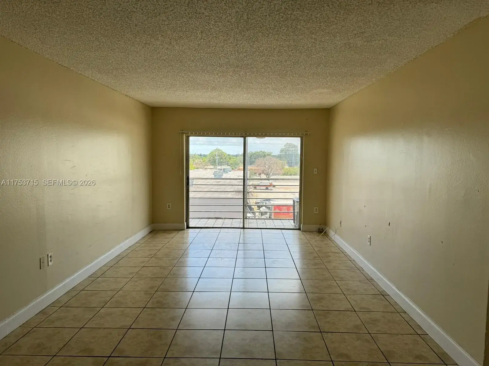 2 bedroom 2 bath Residential for sale at 3710 NW 21st St # 302, Lauderdale Lakes FL 33311