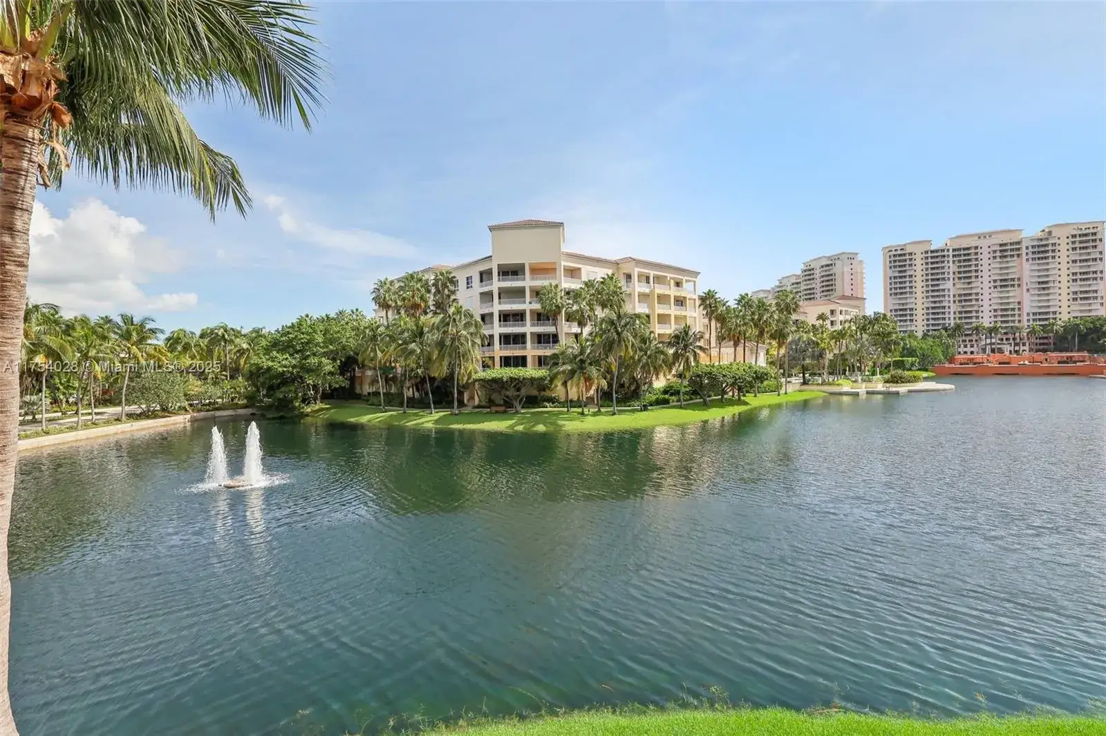 3 bedroom 3 bath Residential for sale at 723 Crandon Blvd # 206, Key Biscayne FL 33149