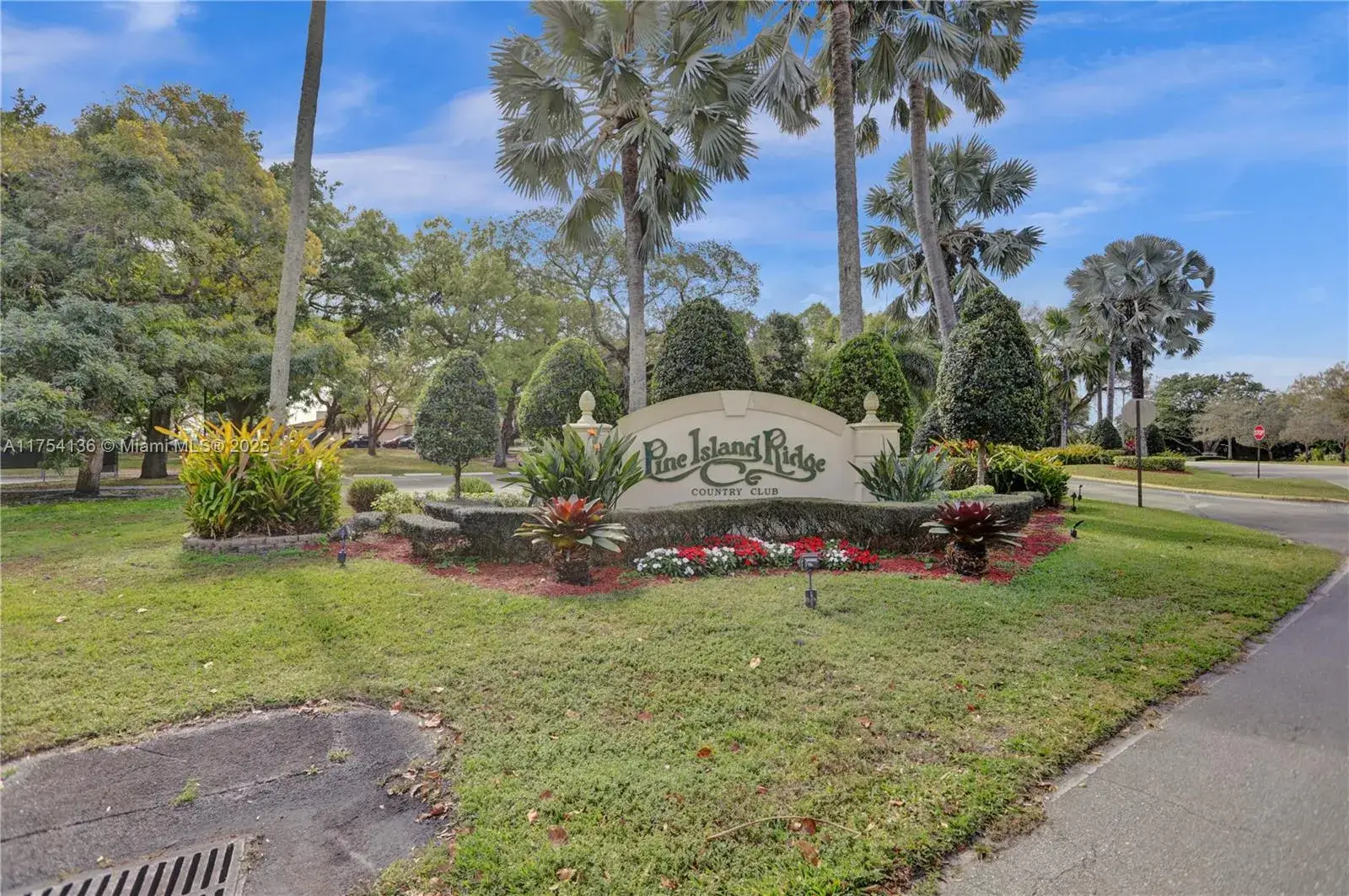2 bedroom 2 bath Residential for sale at 1524 Whitehall Dr # 102, Davie FL 33324