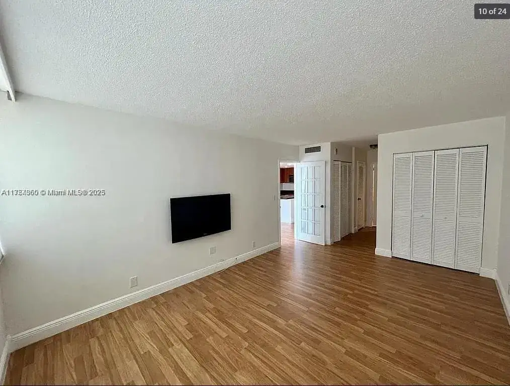 1 bedroom 1 bath Residential for sale at 2030 S Ocean Dr # 211, Hallandale Beach FL 33009