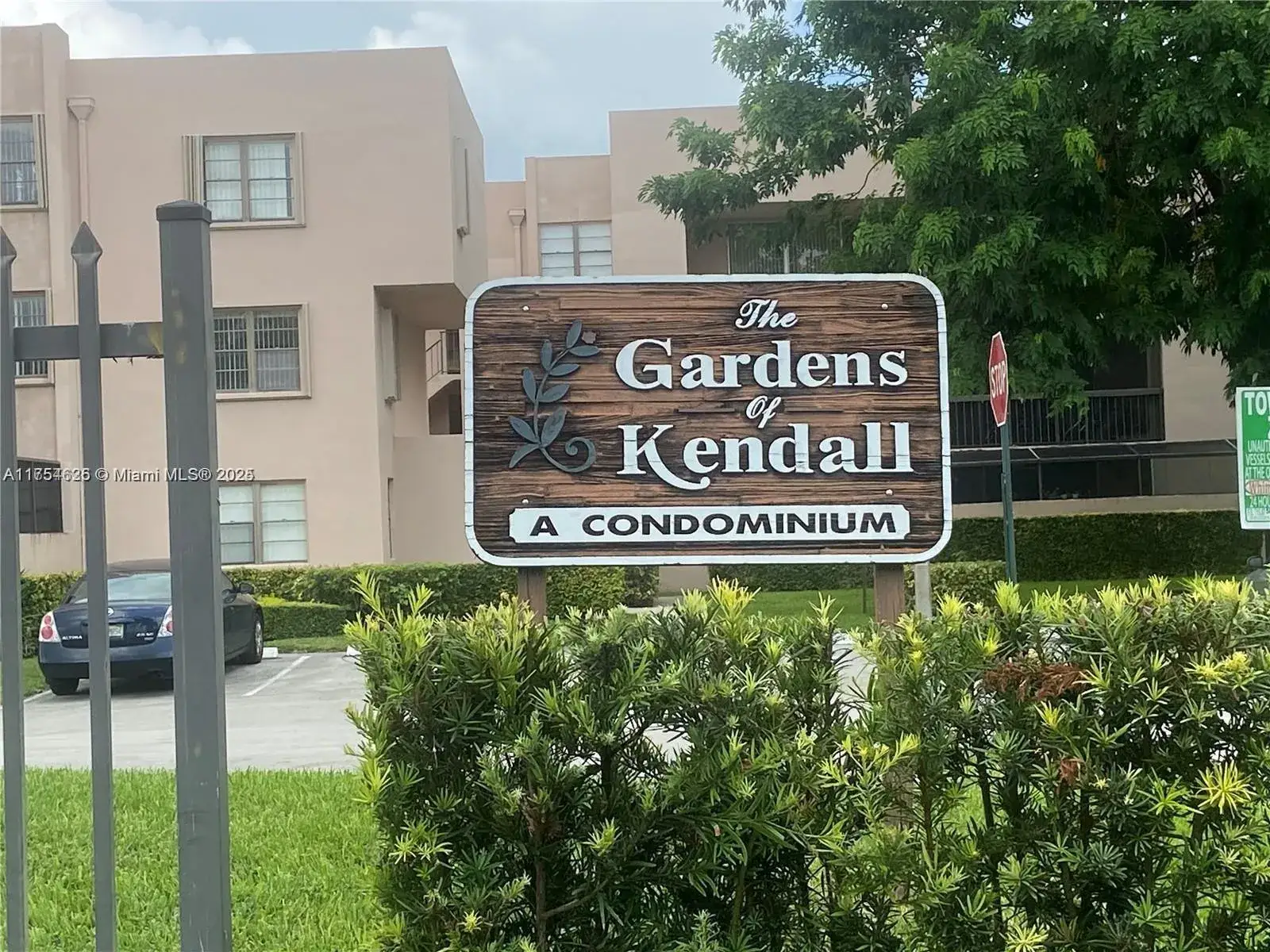 1 bedroom 1 bath Residential for sale at 10985 SW 107th St # 211, Miami FL 33176