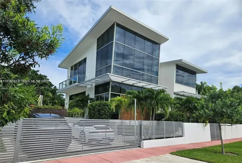 5 bedroom 5 bath Residential Lease for rent at 1201 W 47th St, Miami Beach FL 33140