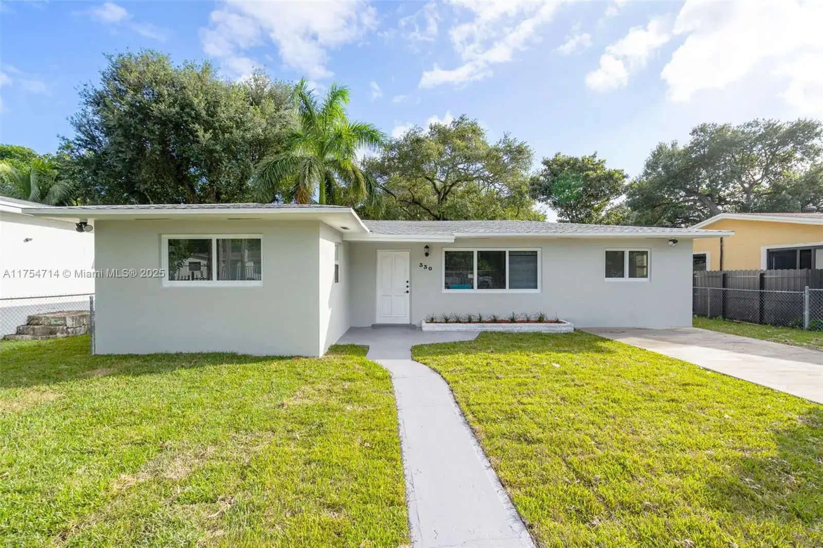 4 bedroom 2 bath Residential for sale at 330 NE 164th St, Miami FL 33162