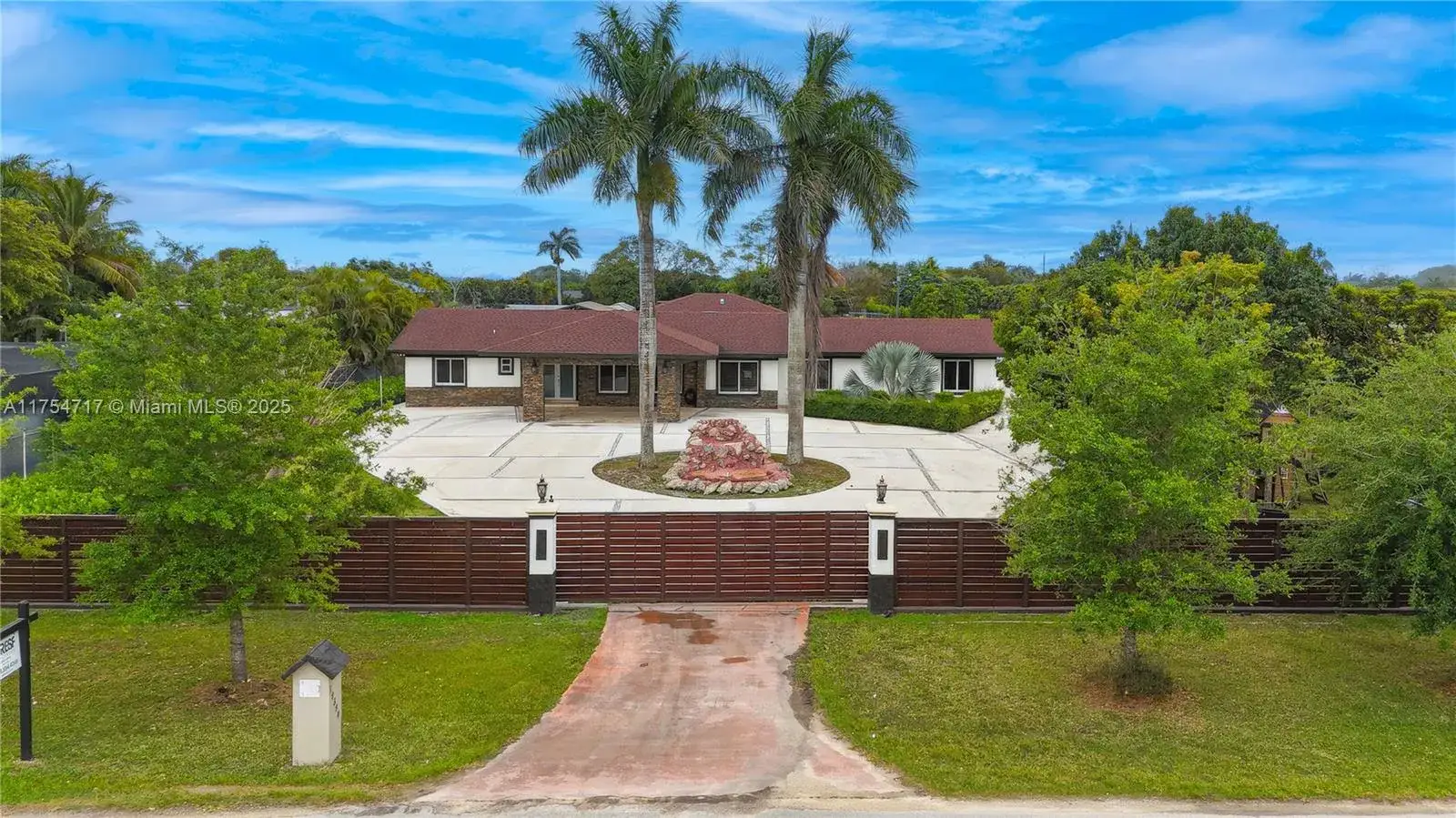 4 bedroom 3 bath Residential for sale at 19390 SW 312th St, Homestead FL 33030