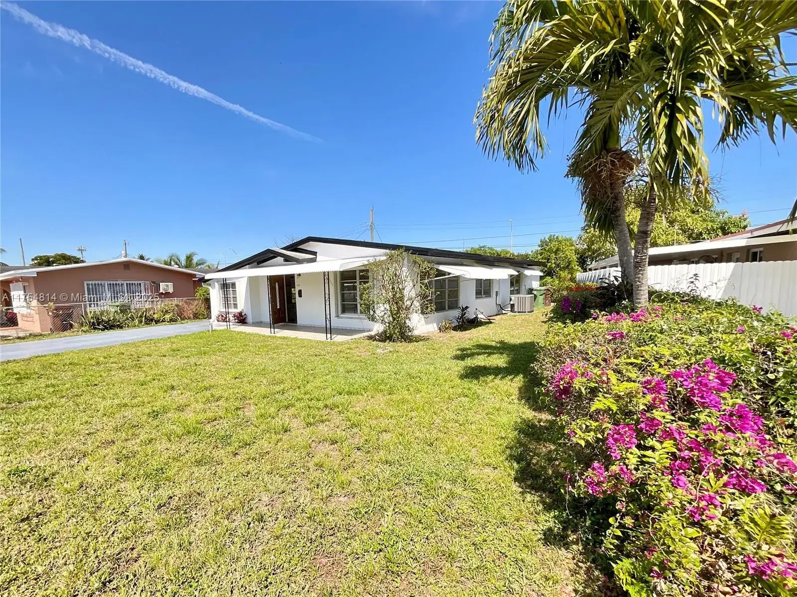 4 bedroom 3 bath Residential for sale at 651 SE 1st Pl, Hialeah FL 33010