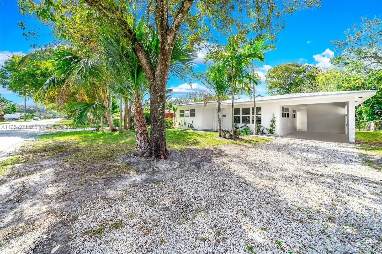 3 bedroom 2 bath Residential for sale at 209 SW 18th Ave, Fort Lauderdale FL 33312