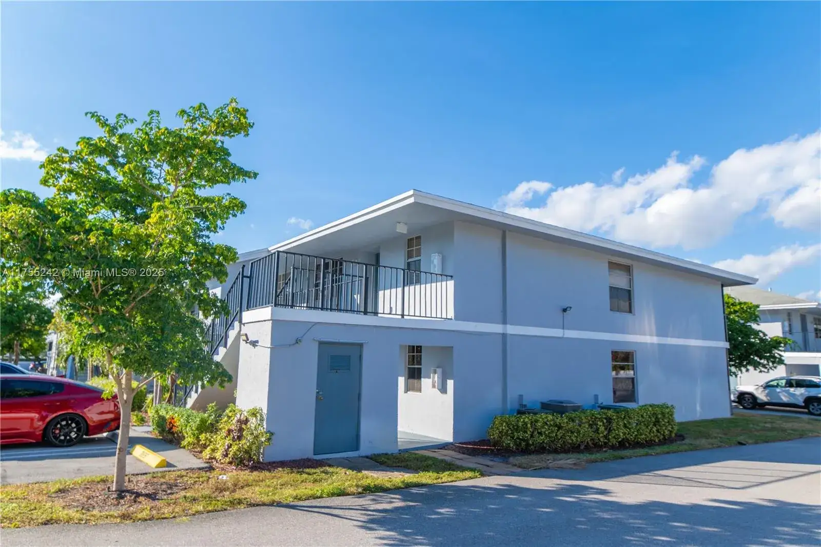 2 bedroom 2 bath Residential Lease for rent at 905 Southridge Rd # 203D, Delray Beach FL 33444