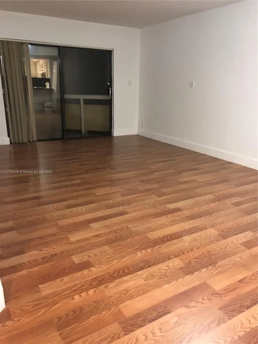 1 bedroom 1 bath Residential for sale at 8290 Lake Dr # 349, Doral FL 33166
