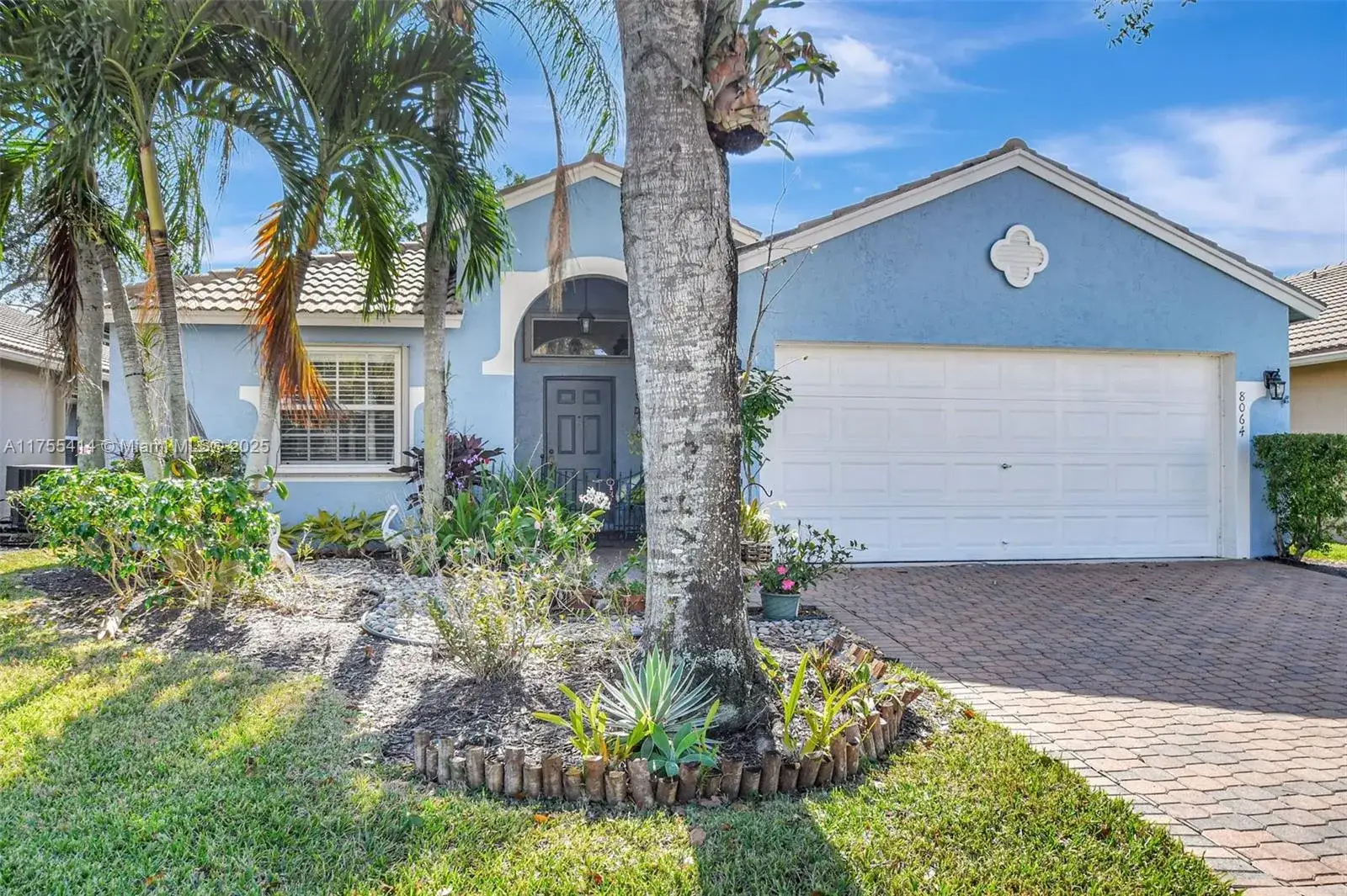 3 bedroom 2 bath Residential for sale at 8064 Florenza Dr, Boynton Beach FL 33472
