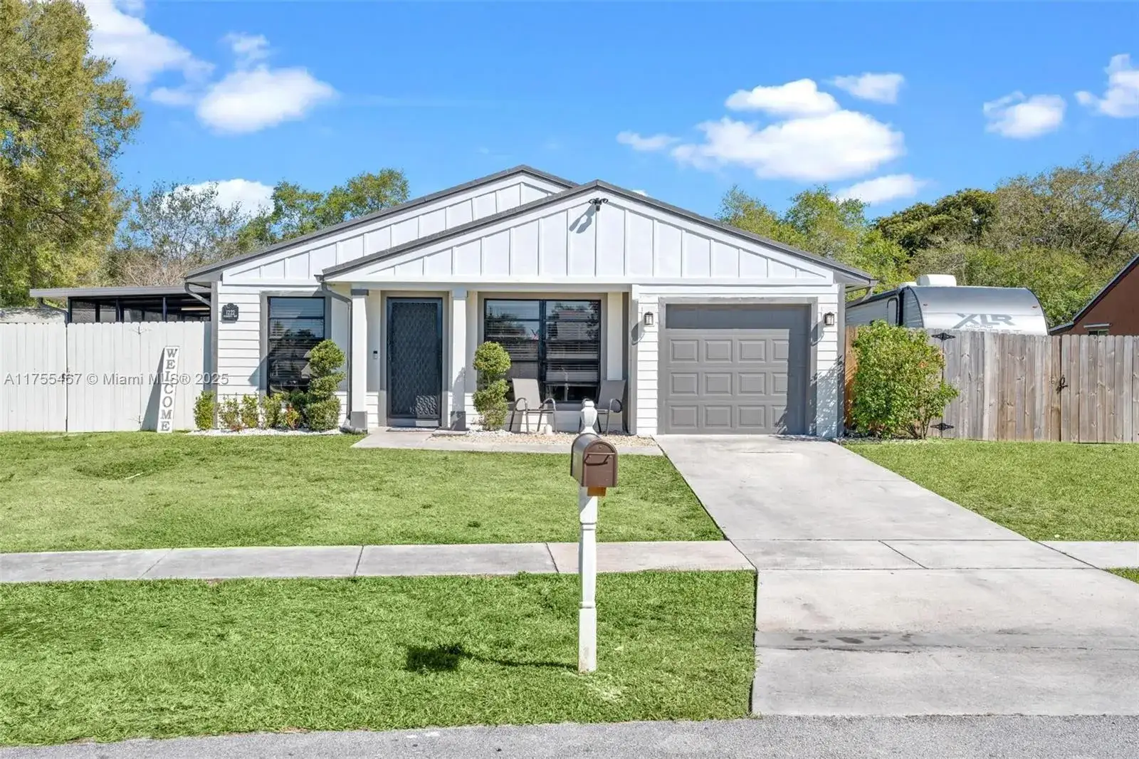 3 bedroom 2 bath Residential for sale at 1222 Stardust Way, Royal Palm Beach FL 33411