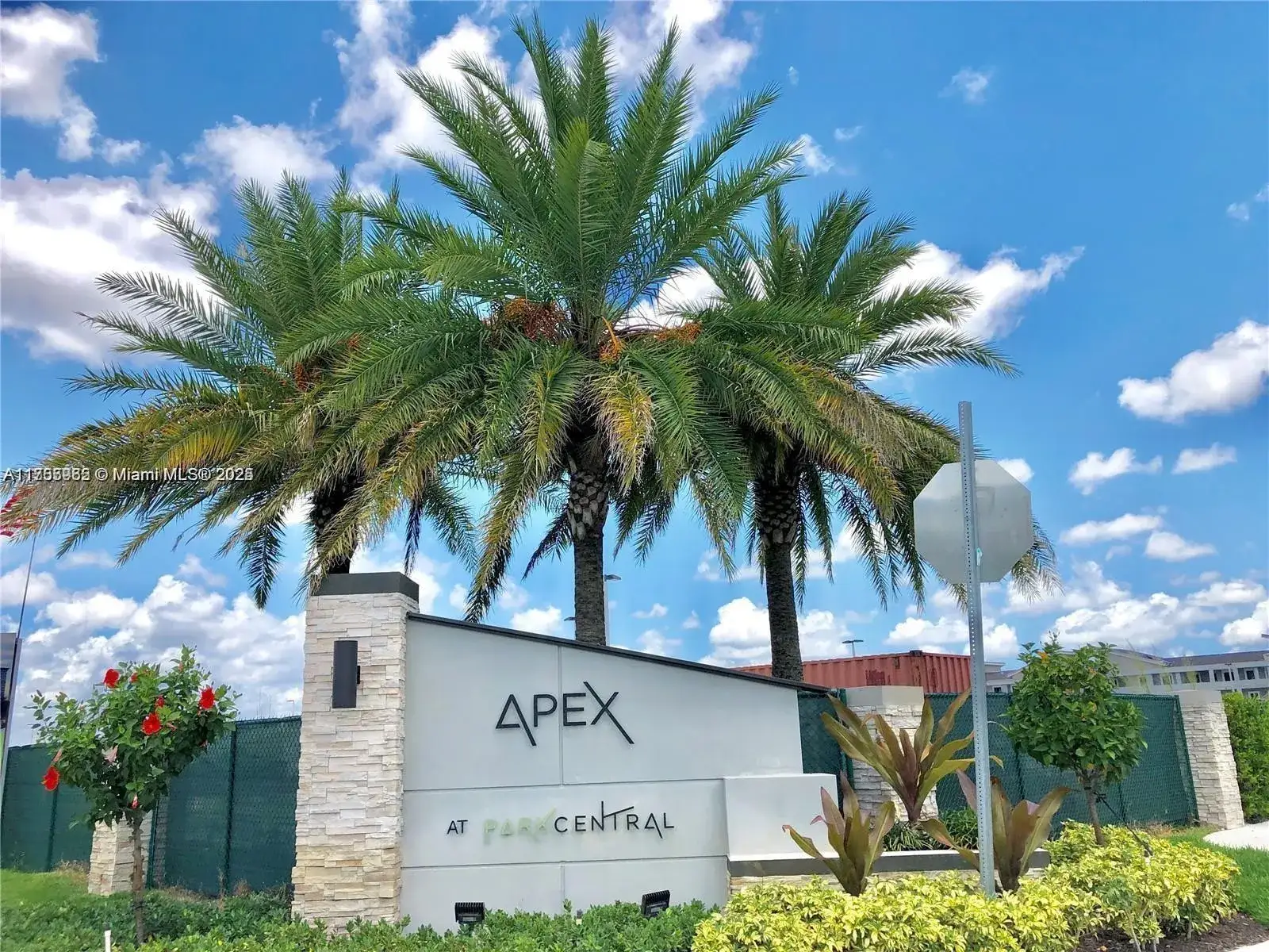 2 bedroom 2 bath Residential for sale at 7825 NW 104th Ave # 32, Doral FL 33178