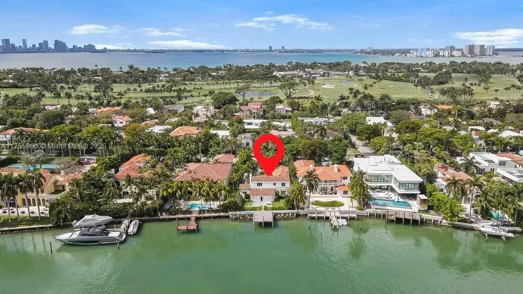 5 bedroom 6 bath Residential Lease for rent at 5661 Pine Tree Dr, Miami Beach FL 33140