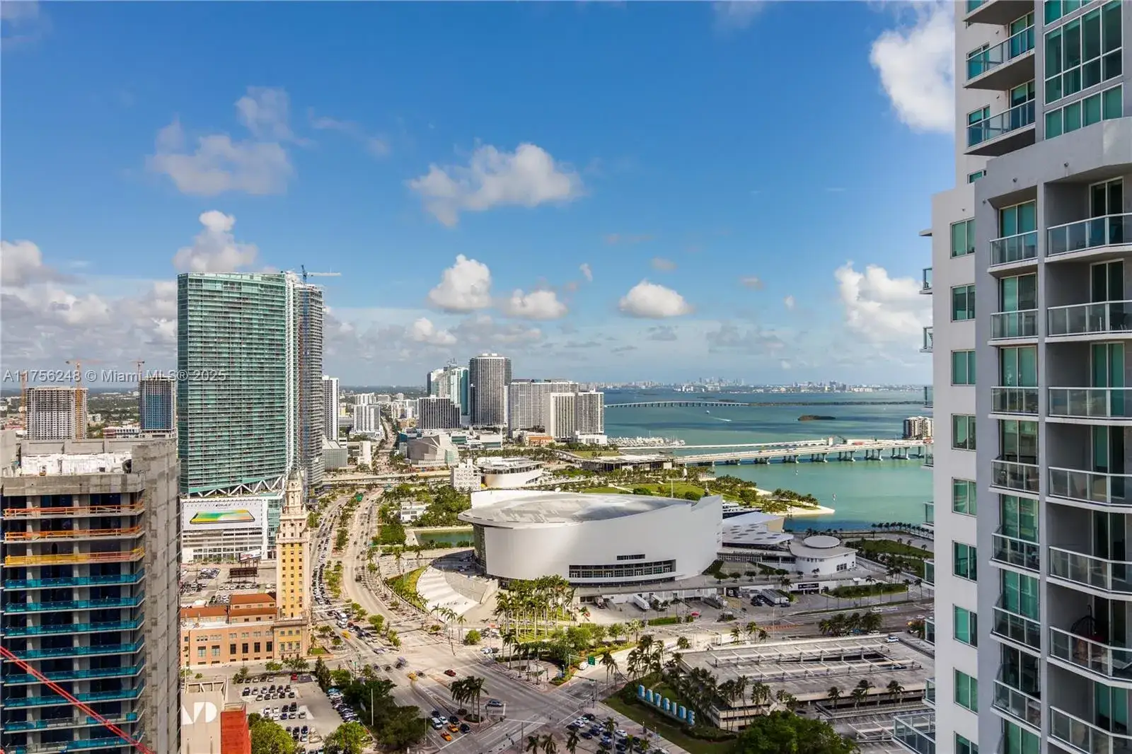 2 bedroom 2 bath Residential for sale at 253 NE 2nd St # 3702, Miami FL 33132