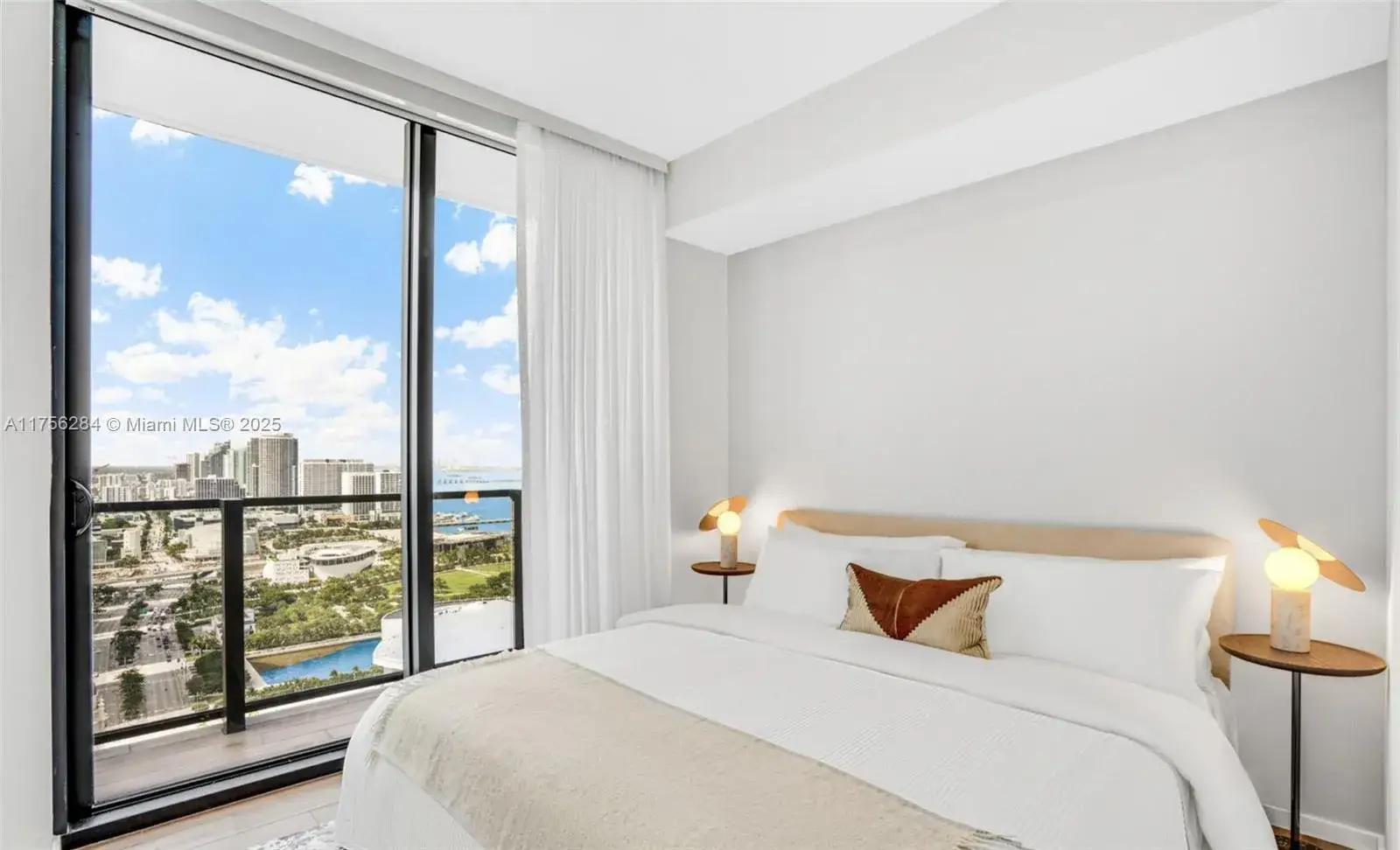 3 bedroom 3 bath Residential for sale at 398 NE 5th St, Miami FL 33132