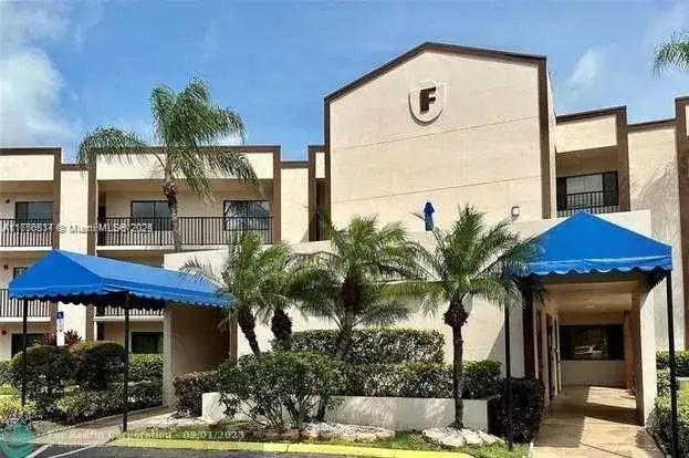 2 bedroom 2 bath Residential for sale at 9737 N Belfort Cir # 108, Tamarac FL 33321