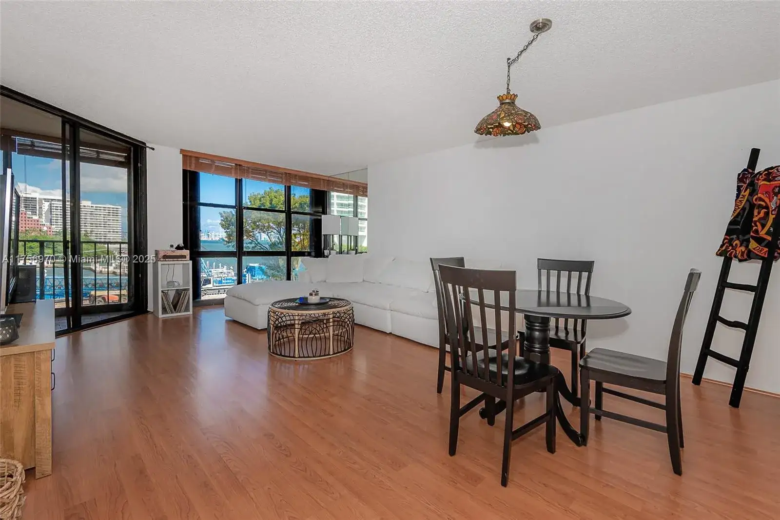 1 bedroom 1 bath Residential for sale at 1865 Brickell Ave # A407, Miami FL 33129