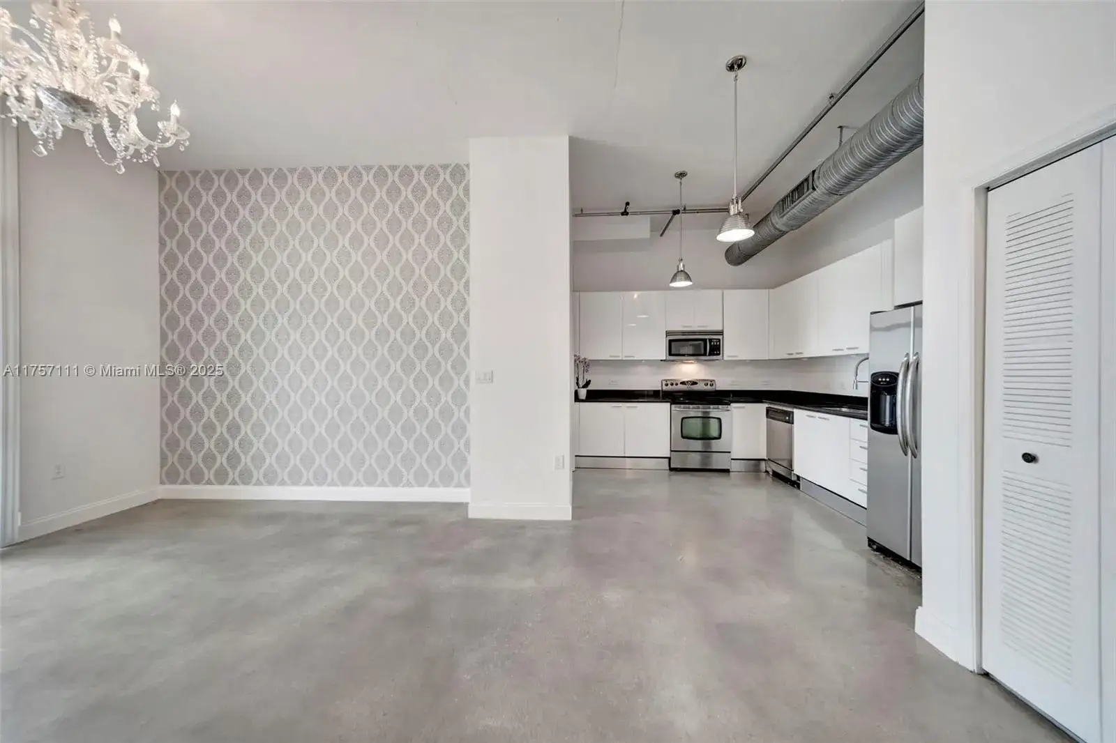 2 bedroom 2 bath Residential for sale at 2100 Van Buren St # 520, Hollywood FL 33020