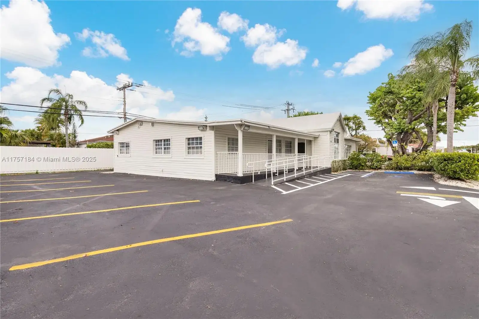 Commercial Sale for sale at 6303 SW 40th St, Miami FL 33155