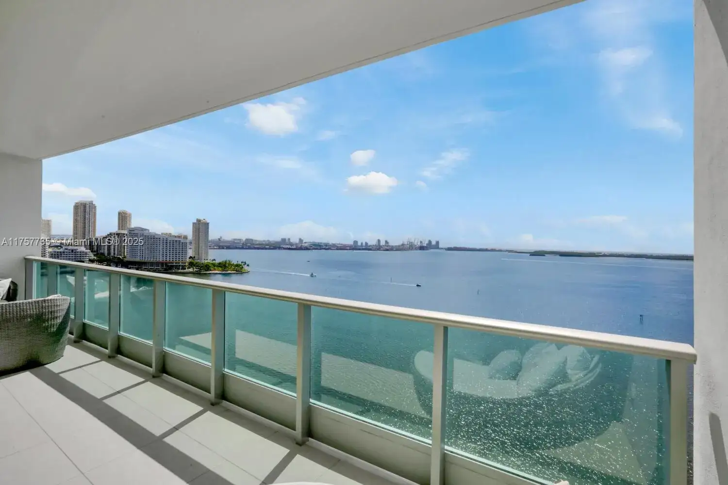 3 bedroom 3 bath Residential for sale at 1331 Brickell Bay Dr # 1905, Miami FL 33131
