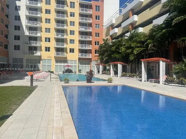 2 bedroom 2 bath Residential for sale at 2775 NE 187th St # 524, Aventura FL 33180
