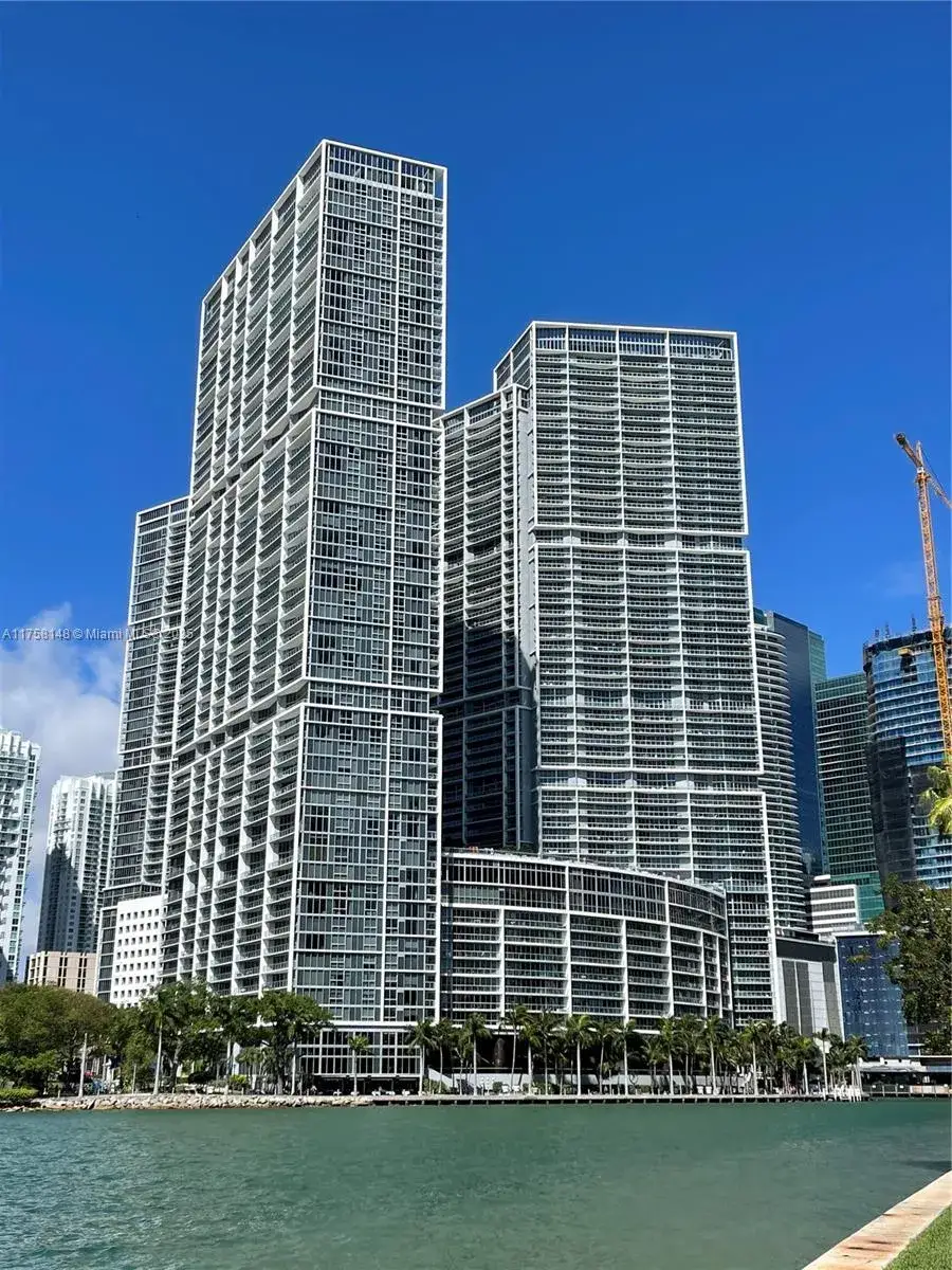 2 bedroom 2 bath Residential for sale at 465 Brickell Ave # 819, Miami FL 33131