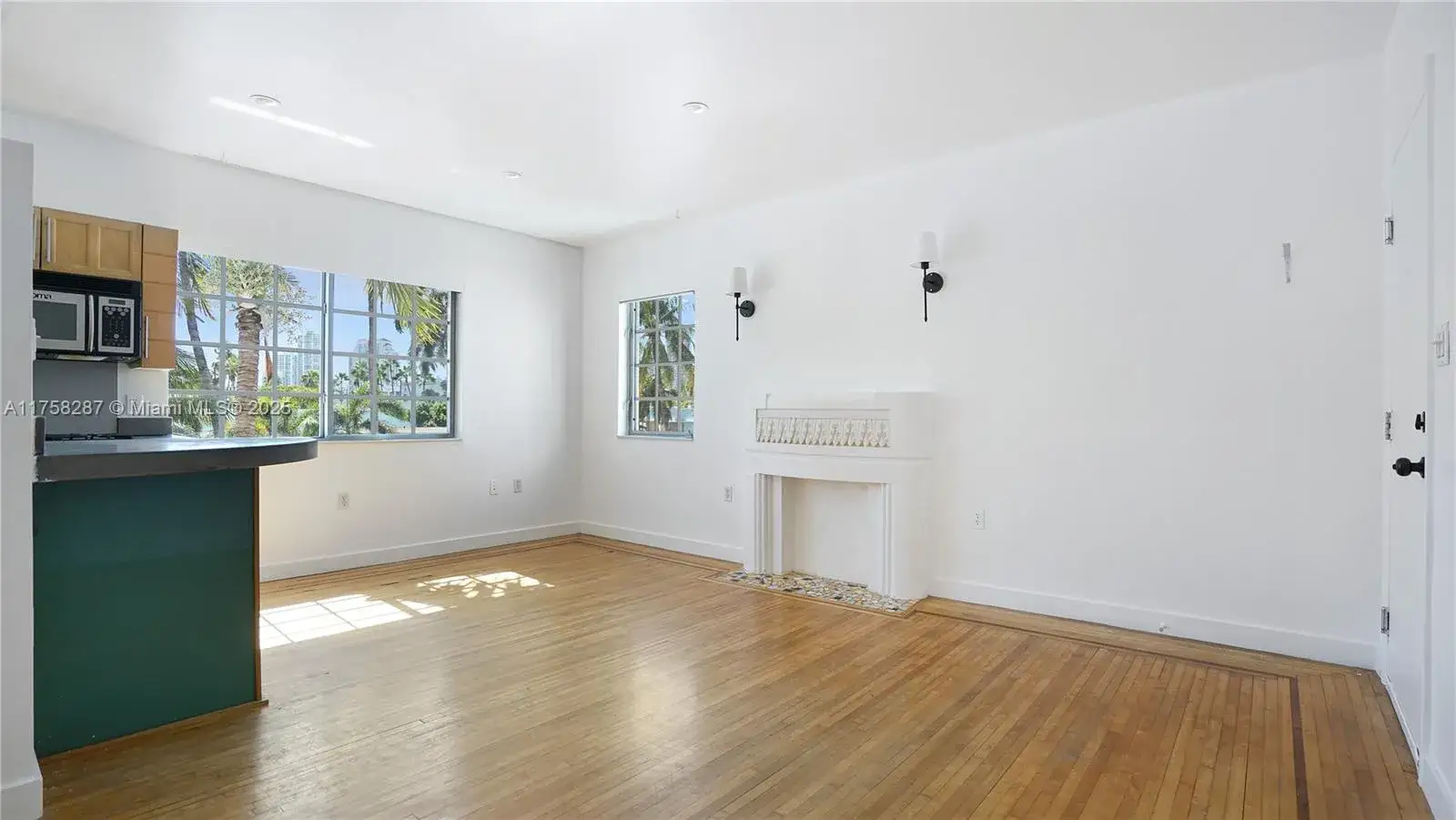 1 bedroom 1 bath Residential for sale at 815 Euclid Ave # 14, Miami Beach FL 33139