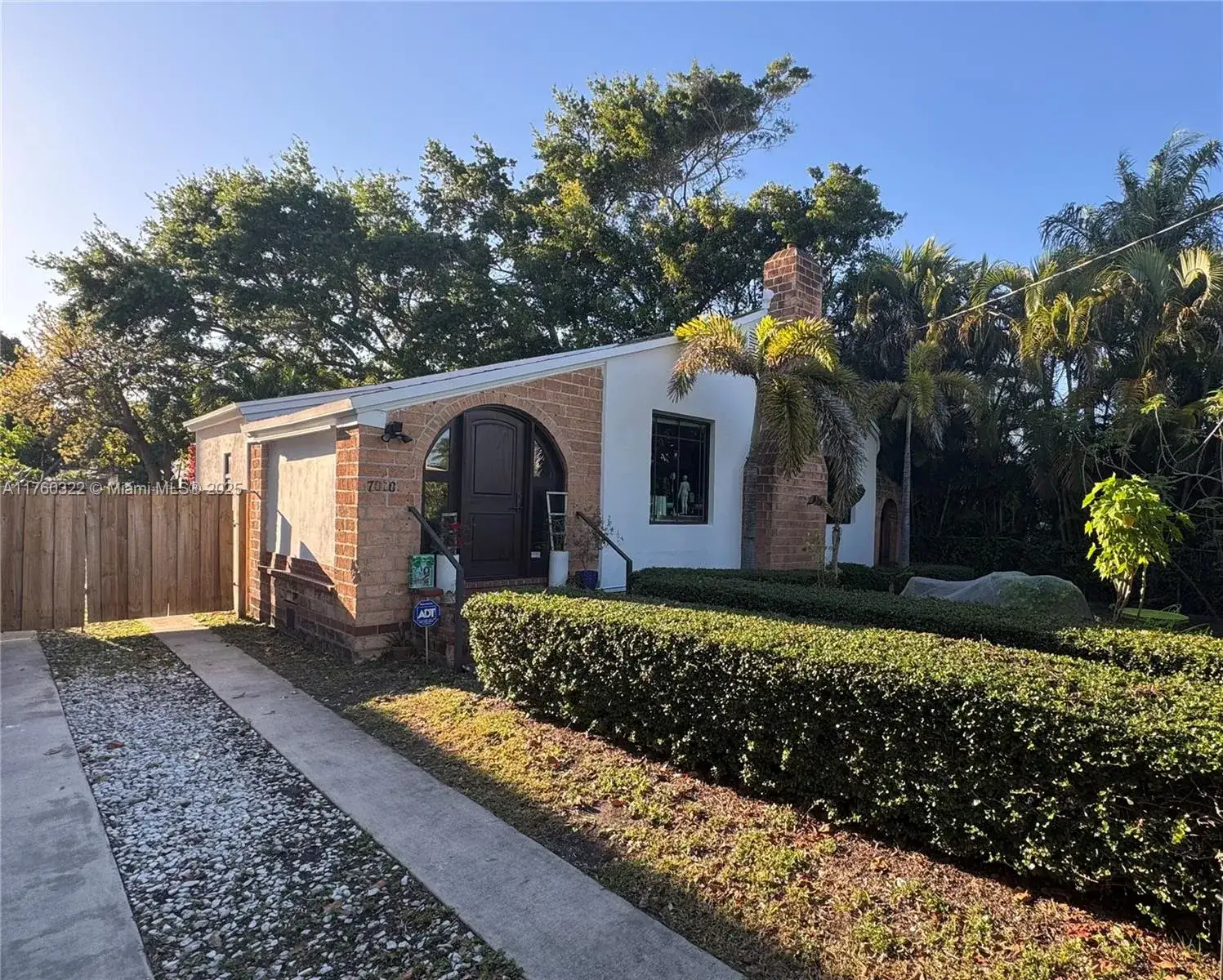 2 bedroom 2 bath Residential for sale at 7020 NE 5th Ave, Miami FL 33138