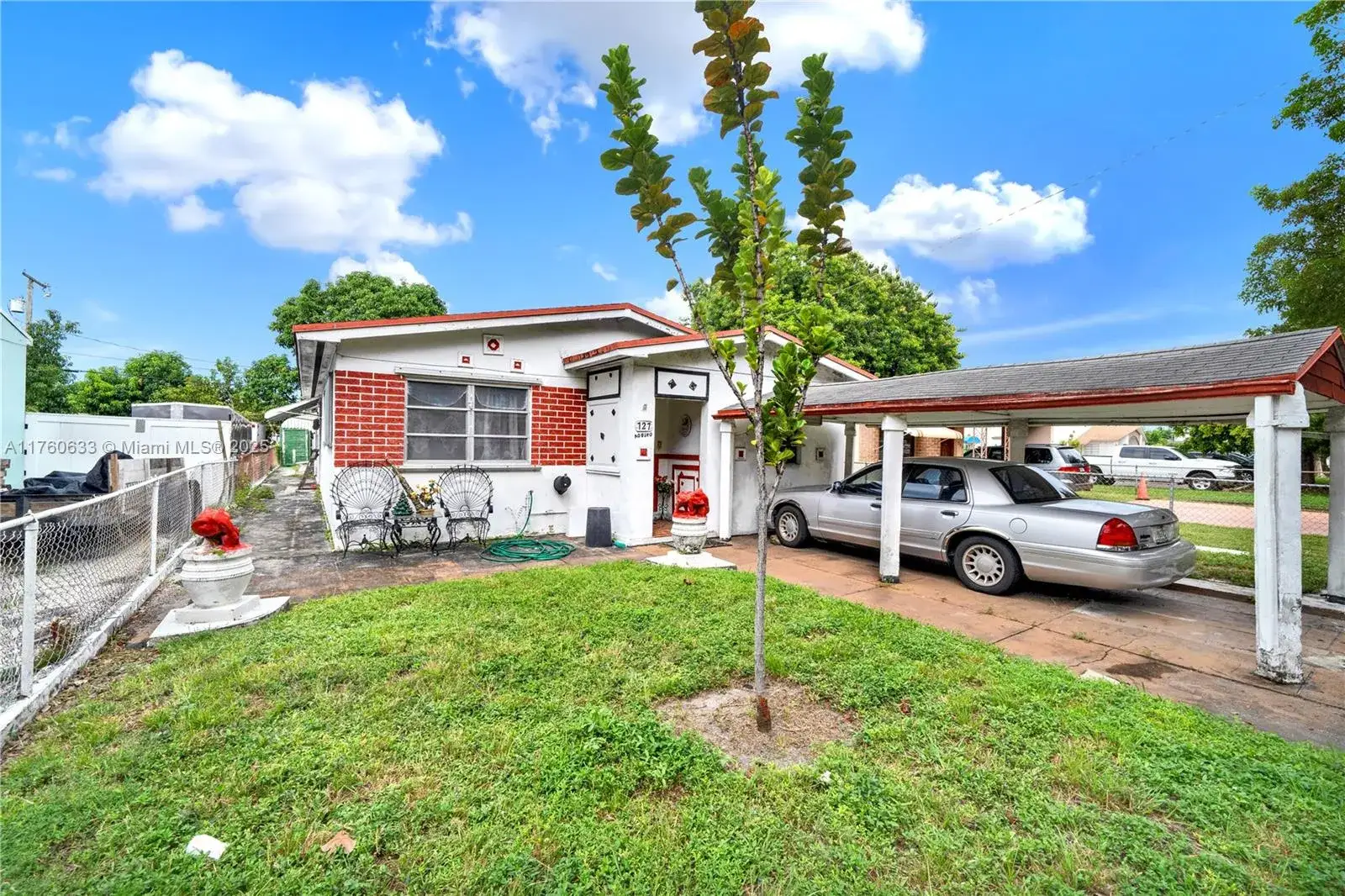 2 bedroom 2 bath Residential for sale at 727 E 26th St, Hialeah FL 33013