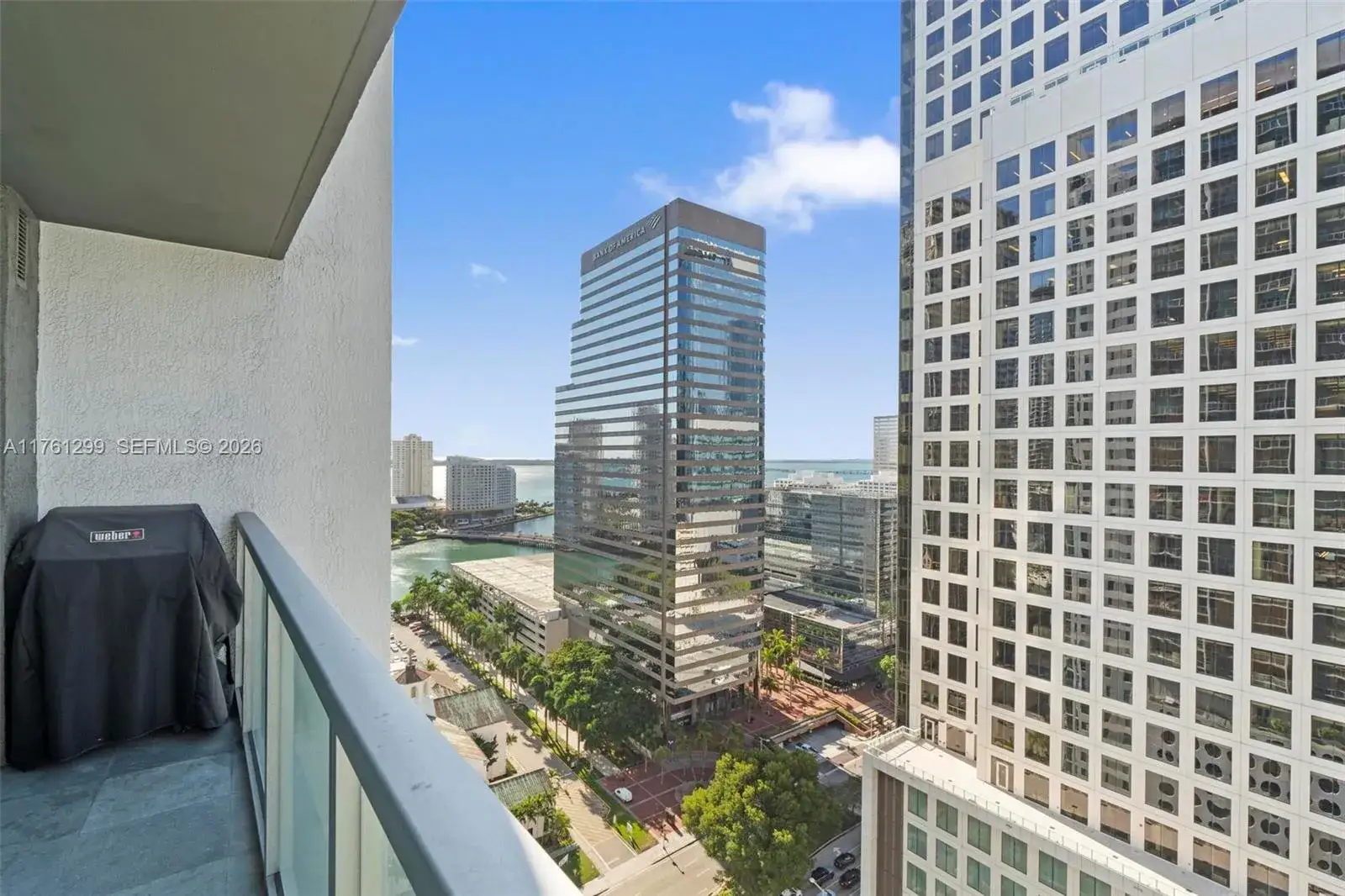 2 bedroom 2 bath Residential for sale at 500 Brickell Ave # 2510, Miami FL 33131