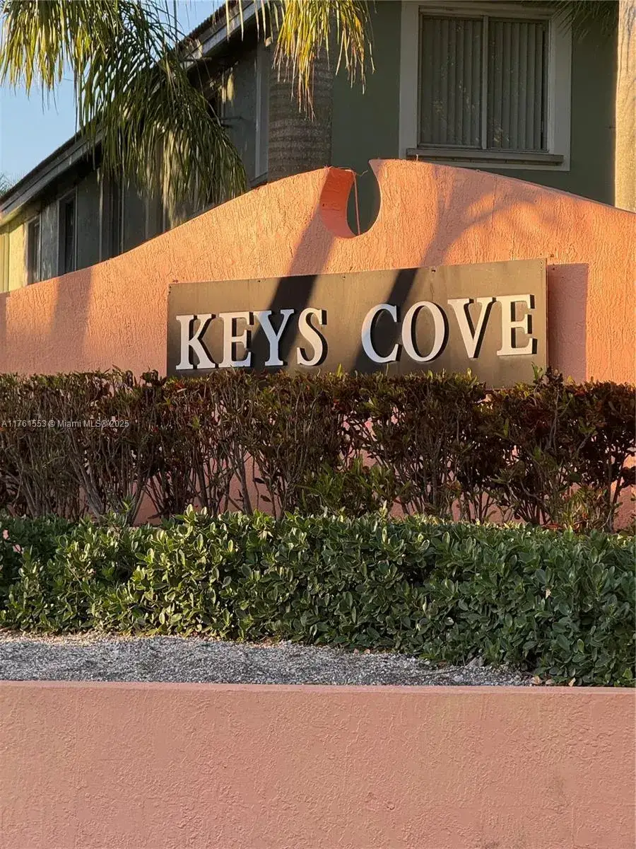 3 bedroom 2 bath Residential for sale at 2728 SE 17th Ave # 202, Homestead FL 33035