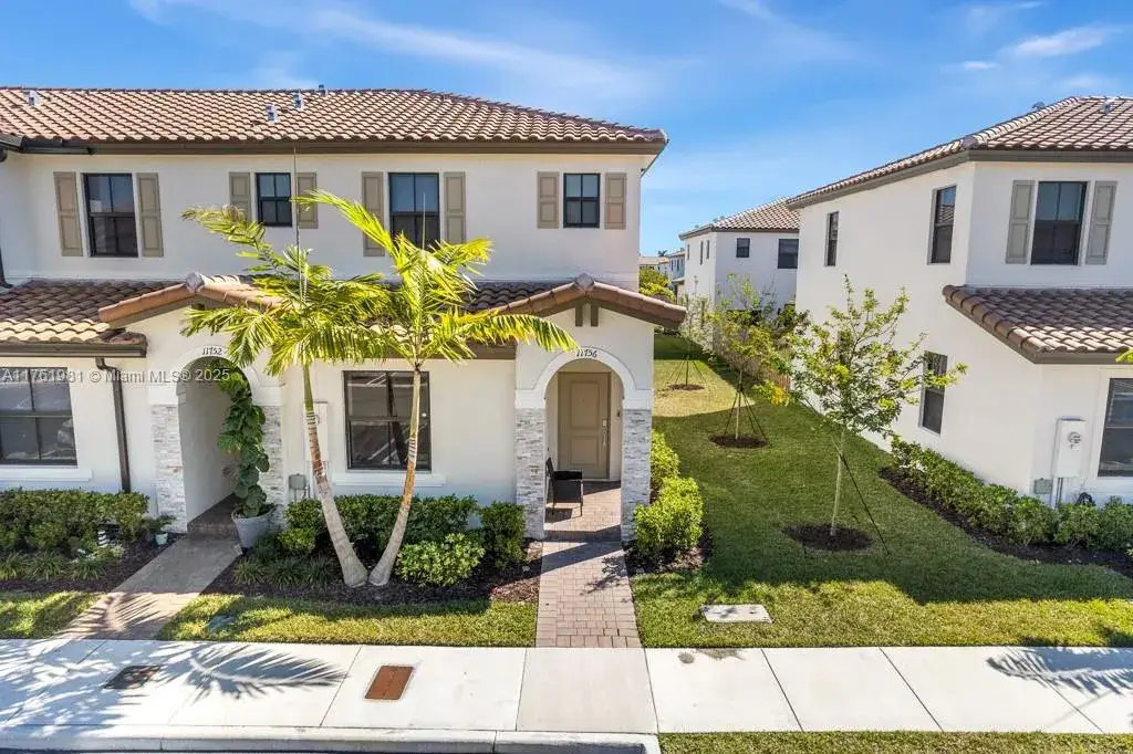 3 bedroom 3 bath Residential for sale at 11756 SW 245th Ter, Homestead FL 33032
