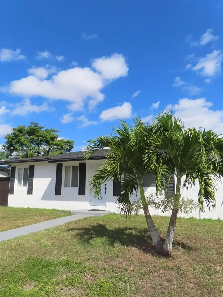 3 bedroom 2 bath Residential for sale at 95 SW 17th Ter, Homestead FL 33030