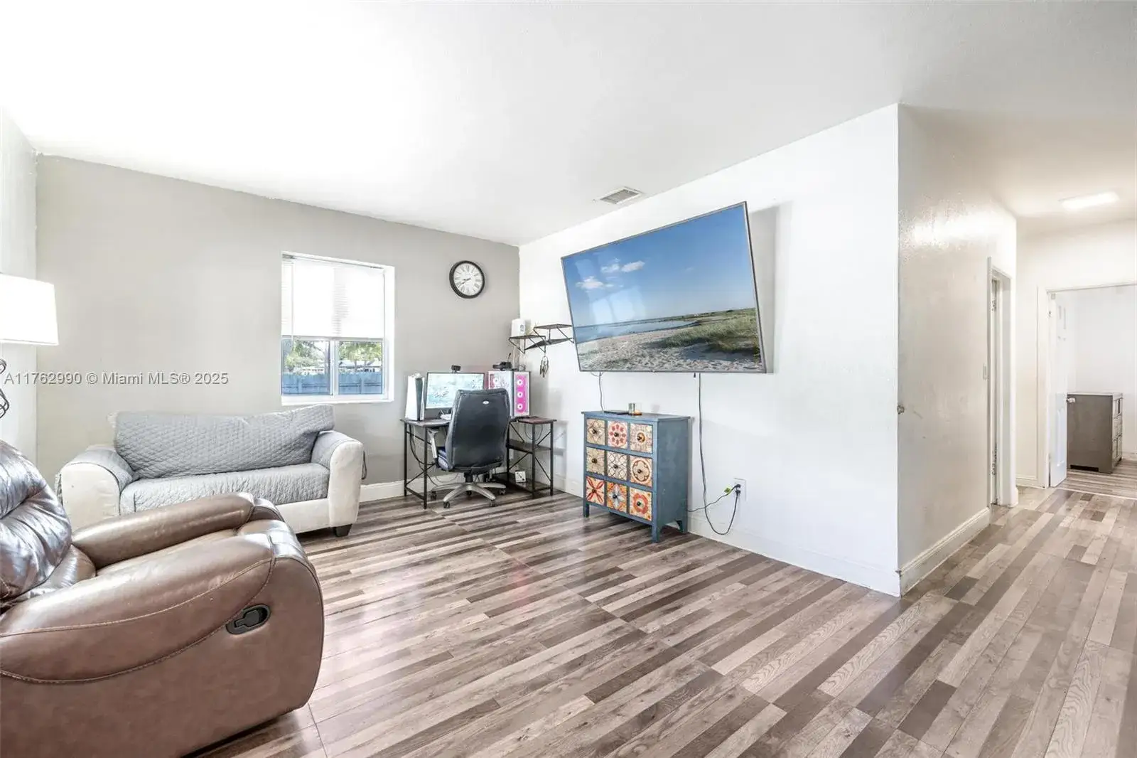 3 bedroom 1 bath Residential for sale at 1000 NW 114th St, Miami FL 33168