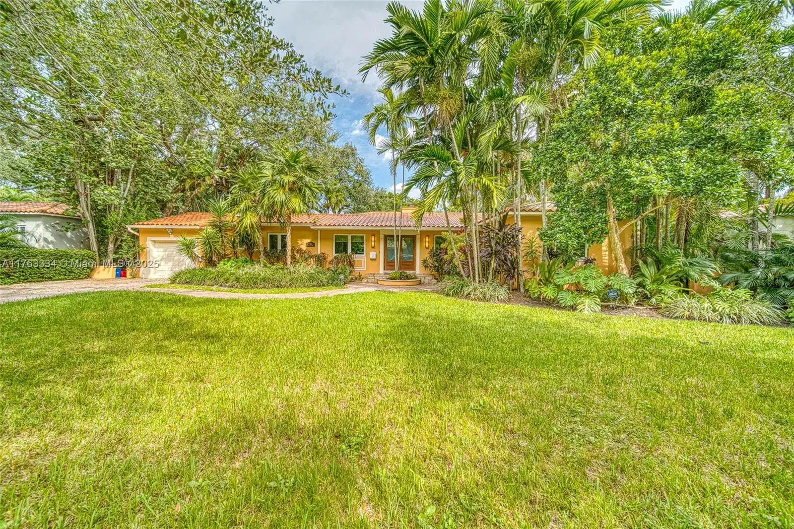 4 bedroom 3 bath Residential Lease for rent at 721 Catalonia Ave, Coral Gables FL 33134
