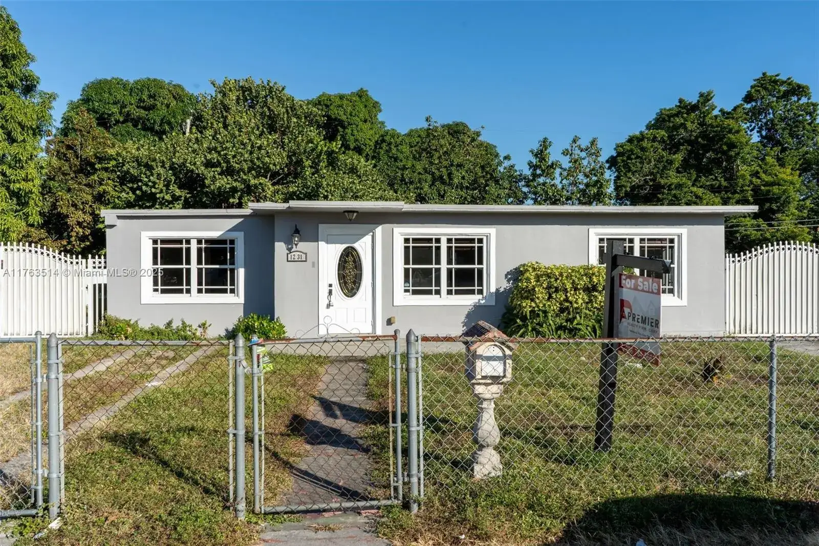 3 bedroom 2 bath Residential for sale at 1231 E 8th Ave, Hialeah FL 33010