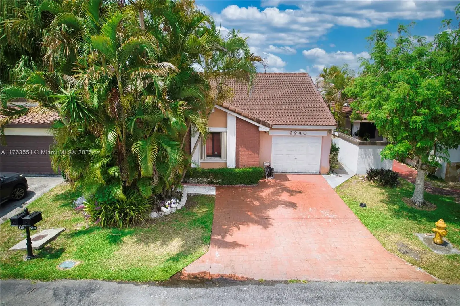 3 bedroom 2 bath Residential for sale at 6240 NW 176th Ter, Hialeah FL 33015