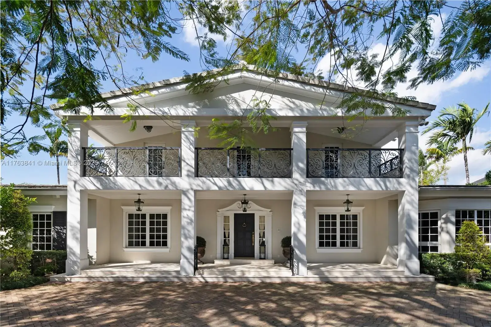 7 bedroom 6 bath Residential for sale at 4620 Granada Blvd, Coral Gables FL 33146