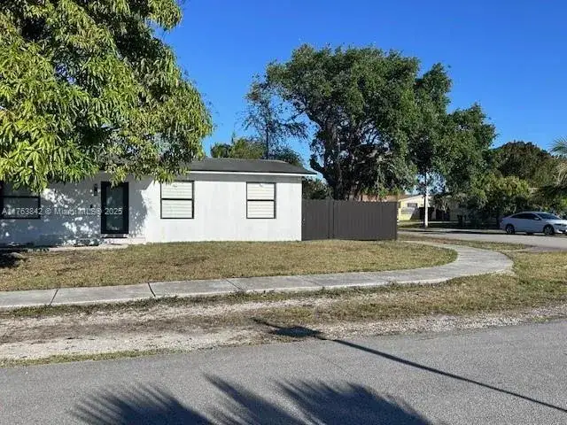 3 bedroom 2 bath Residential Lease for rent at 19823 SW 119th Ct, Miami FL 33177