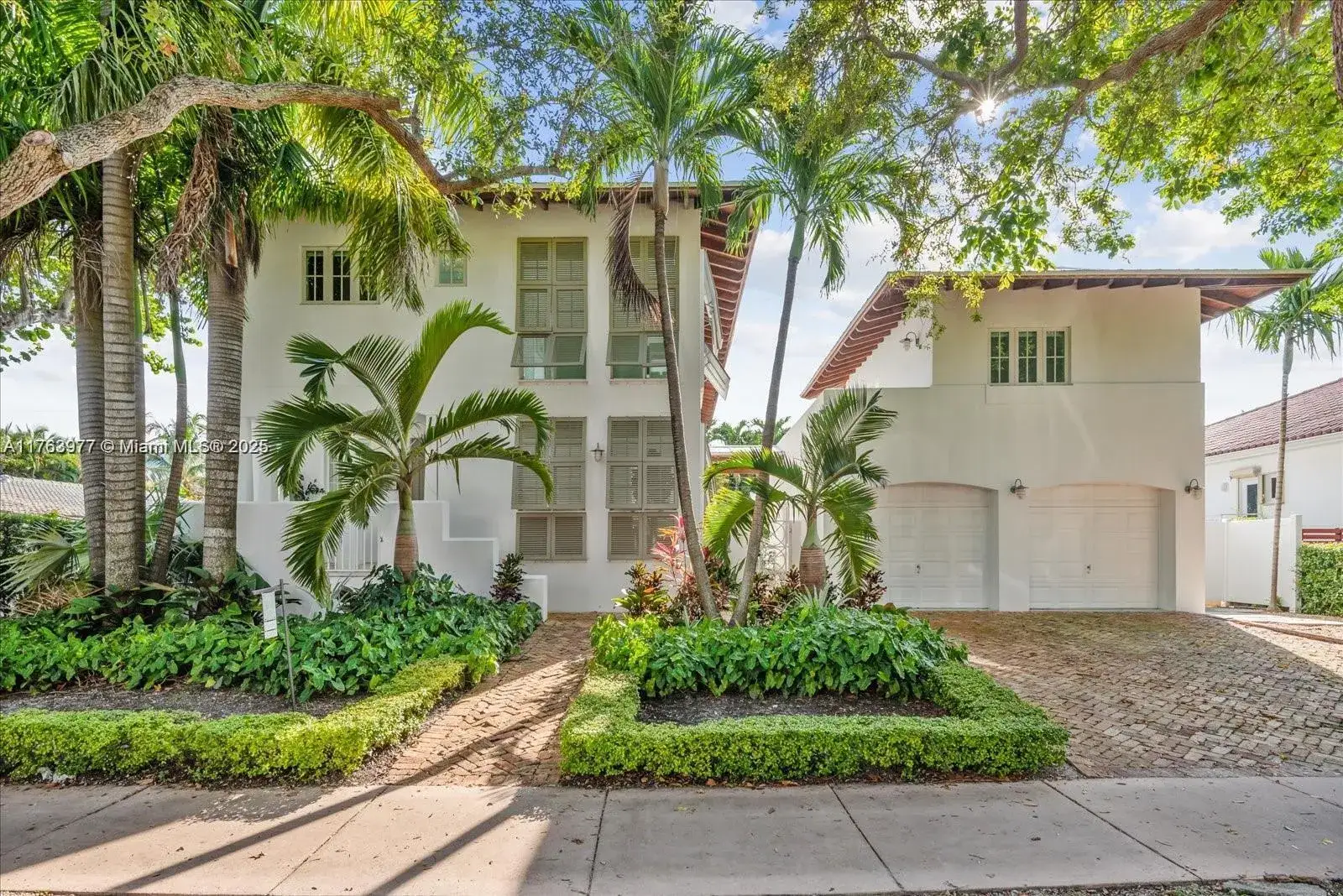 6 bedroom 5 bath Residential Lease for rent at 350 E Woodcrest, Key Biscayne FL 33149