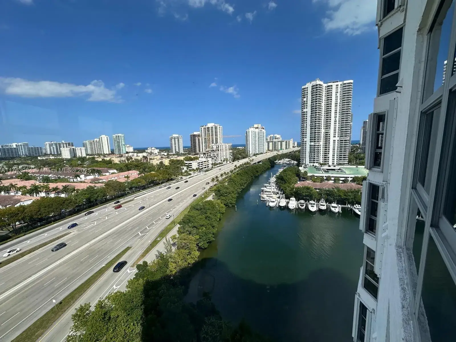 2 bedroom 2 bath Residential for sale at 3400 NE 192nd # 1608, Aventura FL 33180